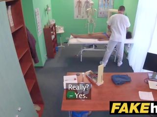 Fake rumah sakit medhis practitioner gives attractive ebony brazilian mahasiswa a hard kurang ajar