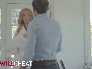 Shewillcheat - μικρό χτύπημα ξανθός/ιά tiffany watson παίρνει bday πέτρος