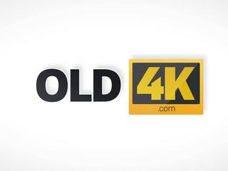 Old4k 老 男人 同 年轻 spirit initiates 爱 到 自信的