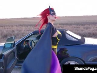 Pieptoasa batgirl shanda fay suge pula roadside: gratis Adult film e5