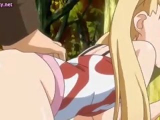 Blond mängufilm anime saab uhmerdatud