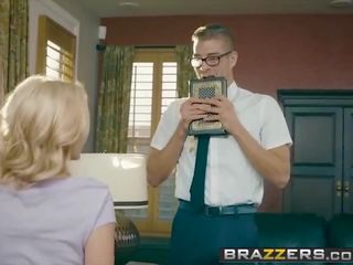 Brazzers - paaugliai kaip tai didelis - nuvarytas gintaras xander corvus - as pagunda apie paauglys - priekaba peržiūrėti